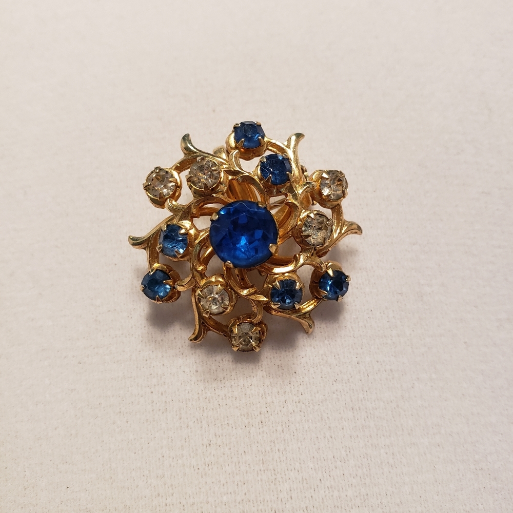 Vintage Coro Rhinestone Brooch